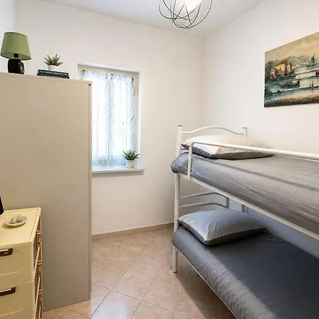 Hidden Gem, Parking, Wifi, 7 Min From Savona *